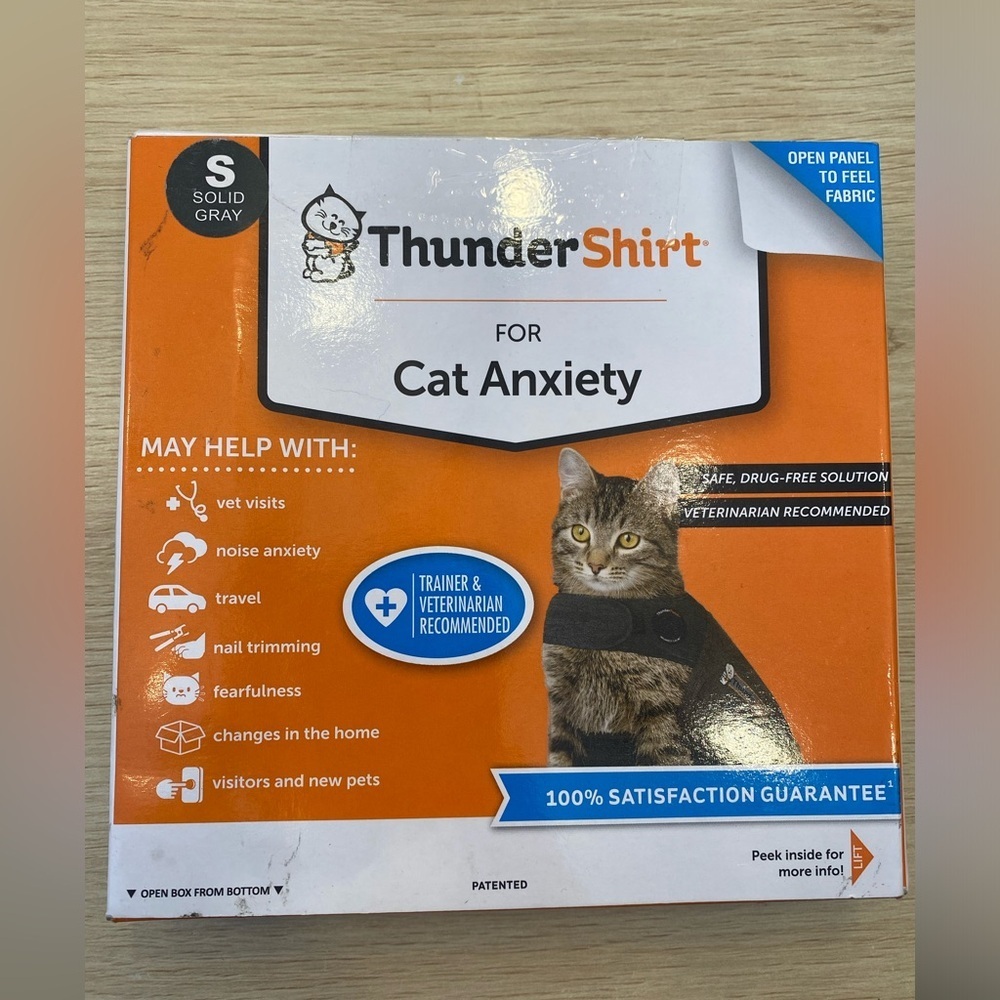 Thunder Shirt For Cats size Small NWT